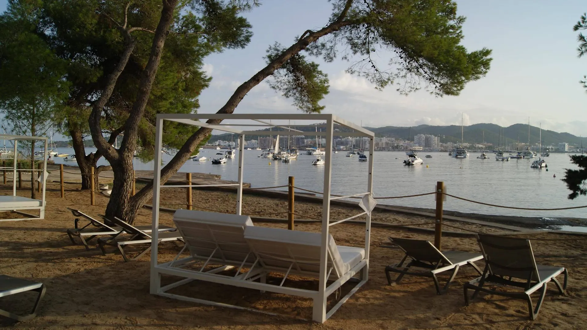 Hotel Els Pins San Antonio  3*, San Antonio (Ibiza) Spain