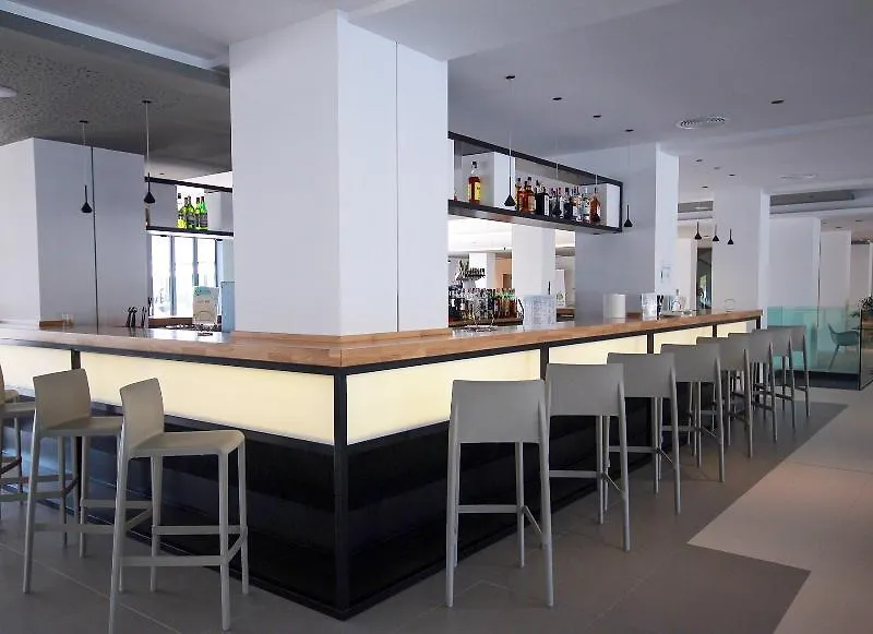 Hotel Els Pins سان أنطونيو 3*,  إسبانيا