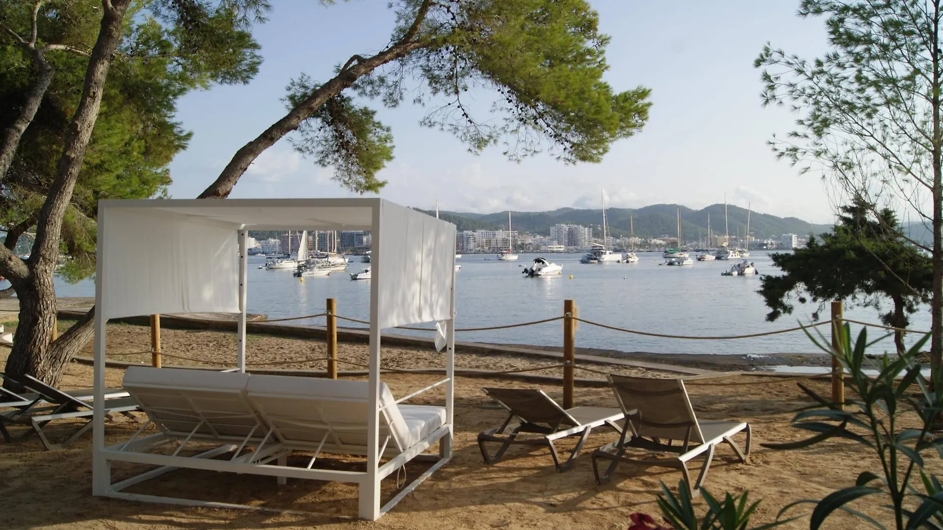 Hotel Els Pins San Antonio  3*, San Antonio (Ibiza) Spain